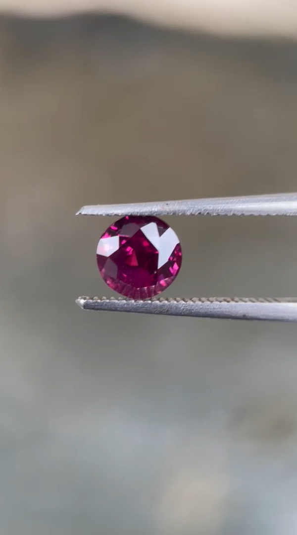 NATURAL CORUNDUM PINKISH RED